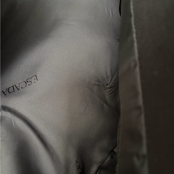 Vintage Escada Blazer - Picture 7 of 7